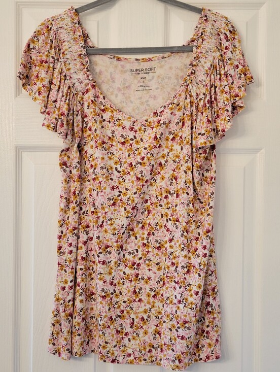 torrid Tops - Torrid Super Soft Flutter Sleeve Top